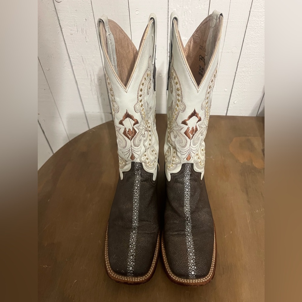 Women’s Brown Ferrini Boots size 8